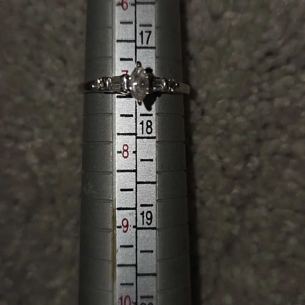 Kay Jewelers Silver Marquise Cut Ring Size 7 - Picture 5 of 5
